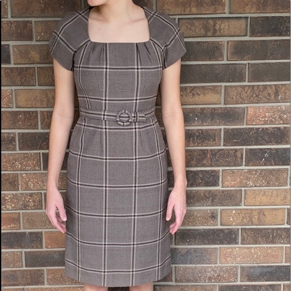 Beautiful cut banana republic dress